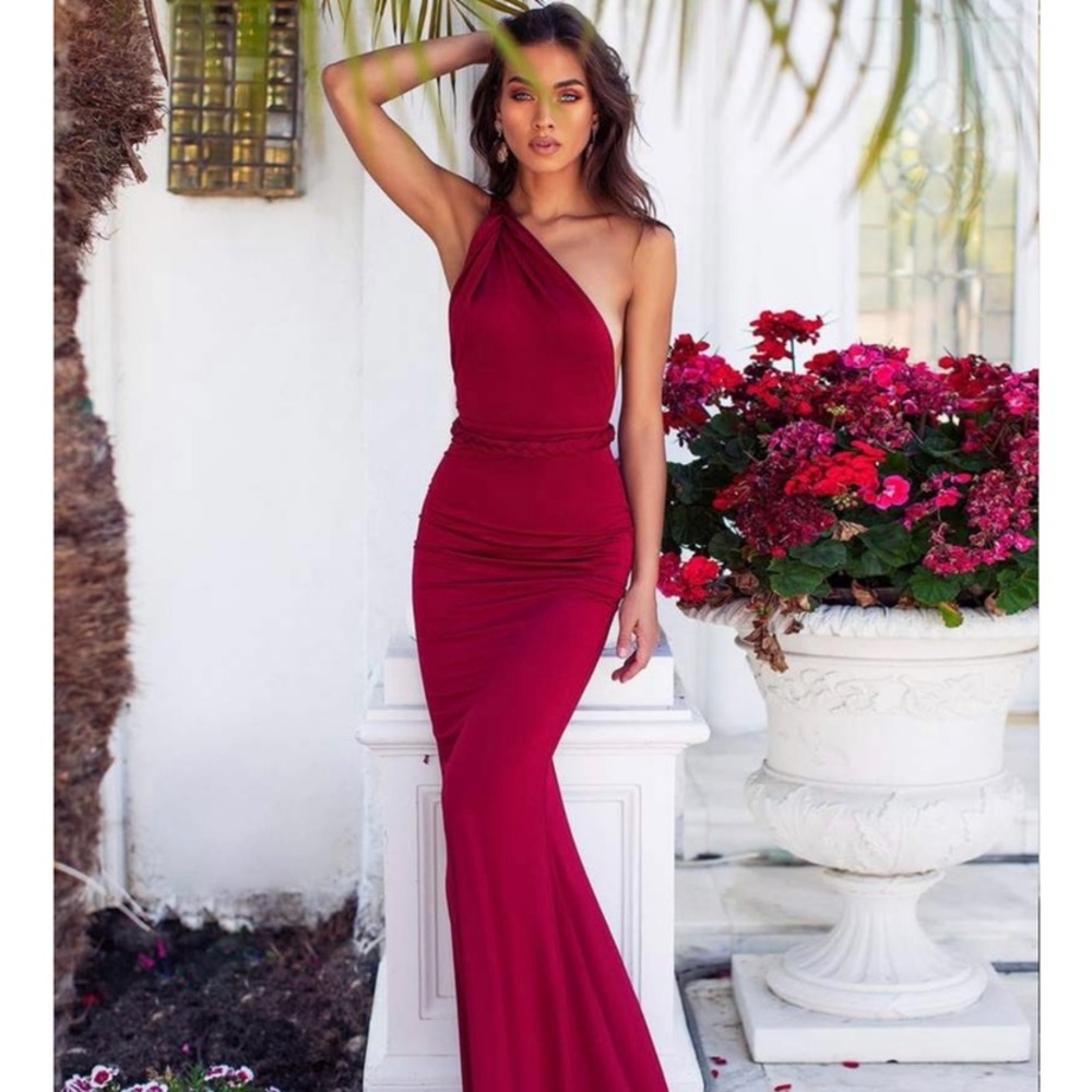 Alamour the label - Graciela Dress in wine red